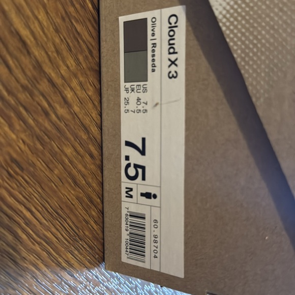 On Cloud X3 Men’s Running Shoes - Picture 2 of 6